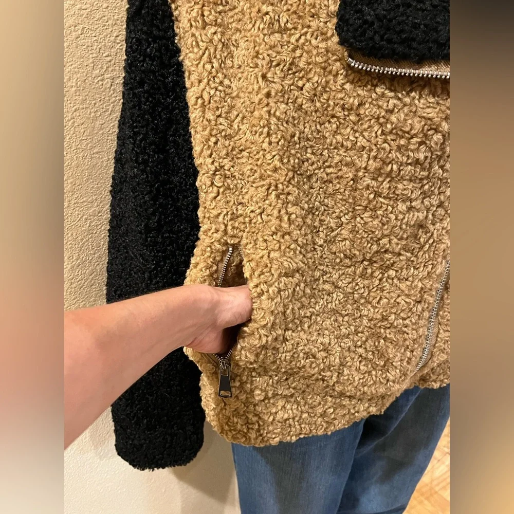 Nine West Sherpa bomber jacket in tan & black w/ asymmetrical zipper. XL - Picture 7 of 13